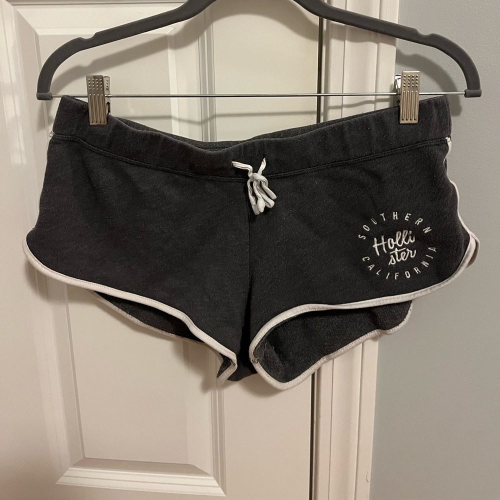 Hollister short-short sweat shorts (S)